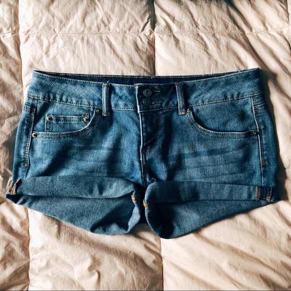 Hand-Embroidered Denim Shorts - Picture 3 of 4